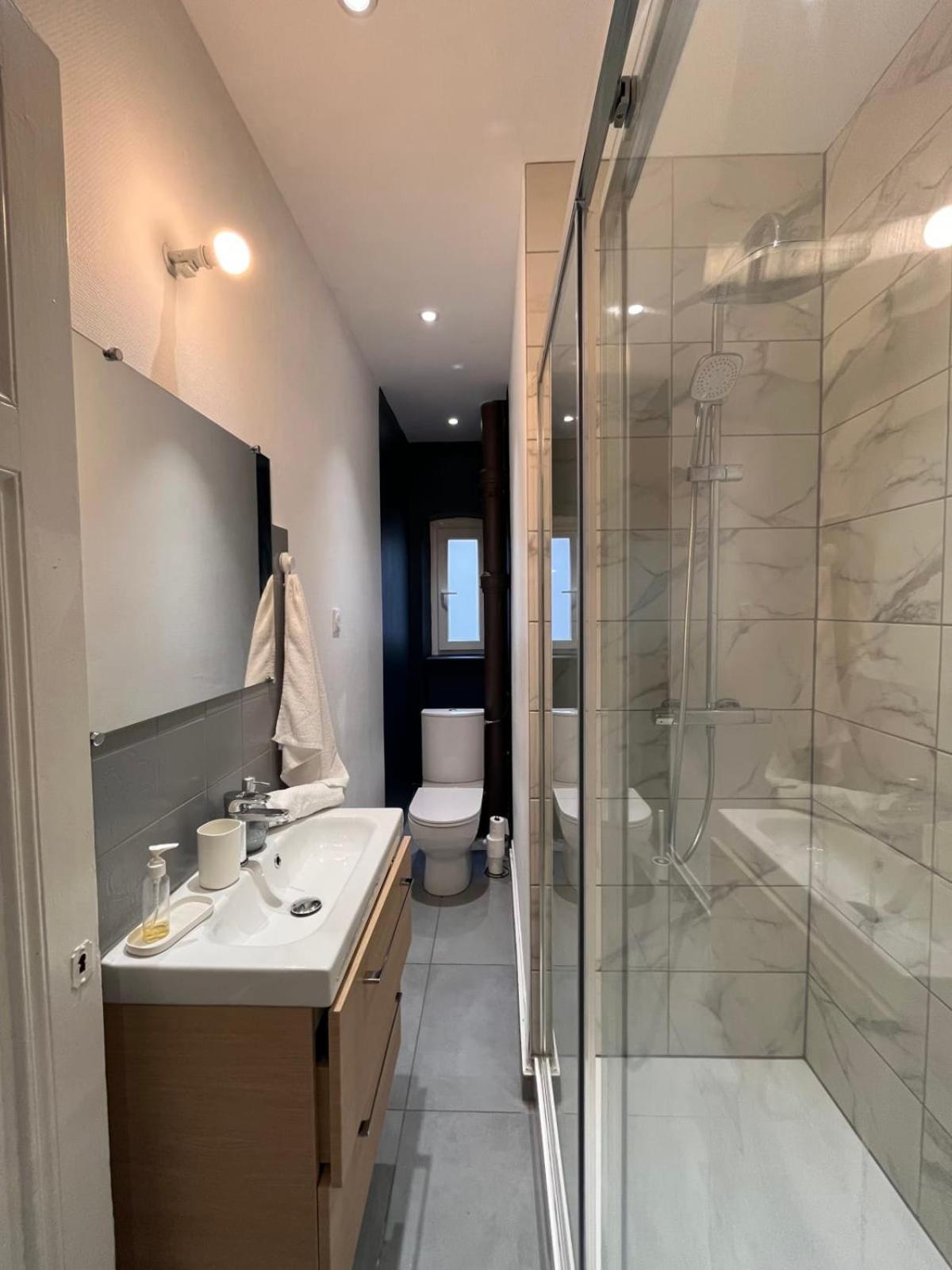 Soh Rent 3 Pieces Gare 3 - Tv - Wifi - Balcon Appartement Strasbourg